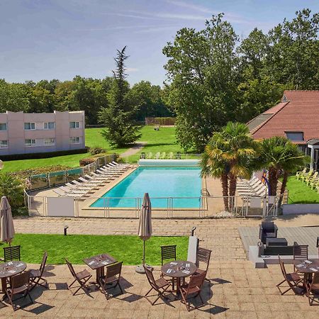 Novotel Fontainebleau Ury Екстериор снимка