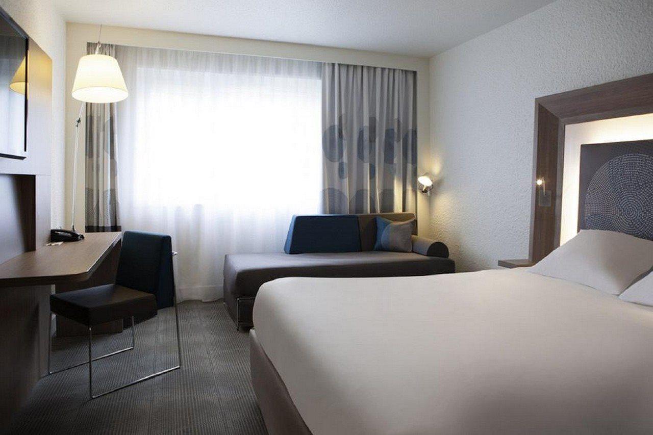 Novotel Fontainebleau Ury Екстериор снимка
