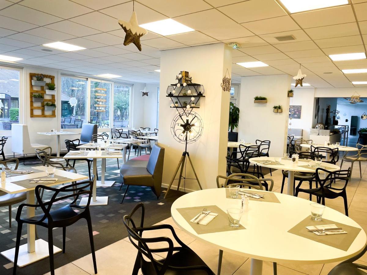 Novotel Fontainebleau Ury Екстериор снимка